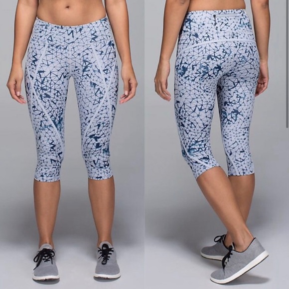 lululemon athletica Pants - Lululemon Star Crush Crop Sz6